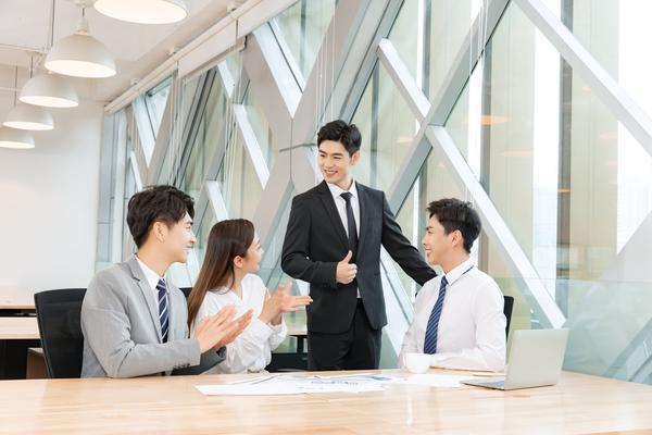 《家政公司赚钱攻略：如何有效地组织和管理团队》图1