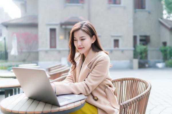 商业保理公司法人变更成功，行业前景可期 图2