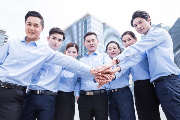 迅手表品牌策划案主题:探索未来,领先一步 图2