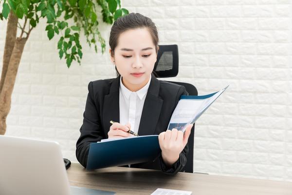 跟着公司组织:如何成功适应职场中的变化? 图2