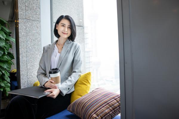 公司设立闲职人员引发社会热议：闲职现象背后的思考与启示 图1