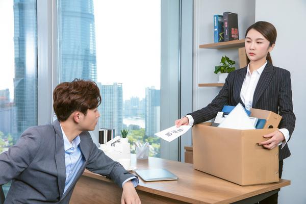网络购物平台“条款”：从法律角度探讨发货迟延的定性与处罚 图2