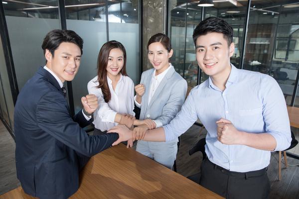 《揭秘私人公司股东名单：企业背后权力玩家与合作共赢》 图2