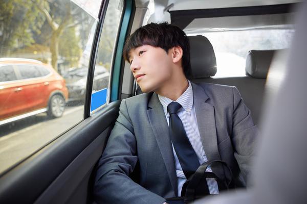 《出租车行业现状与趋势：深度》图1