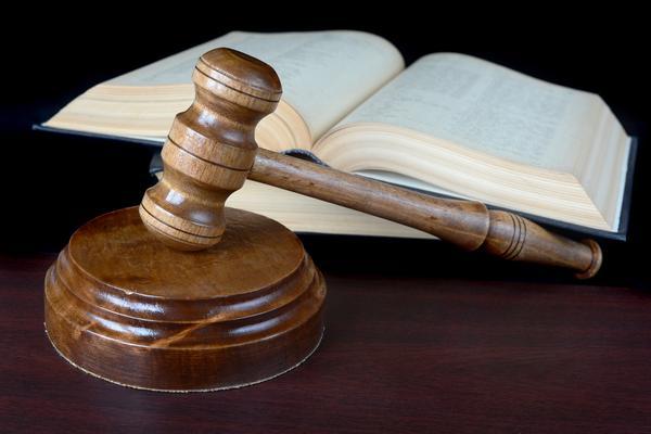 公司法规定的经理担任：公司章程与董事会职责解析