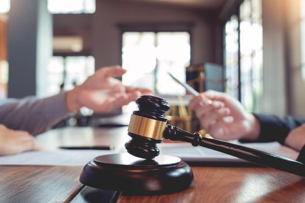 劳动仲裁律师费|如何主张与支付的法律实务 图2