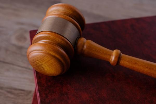 夫妻一方挥霍共有财产，法院如何裁决? 图2