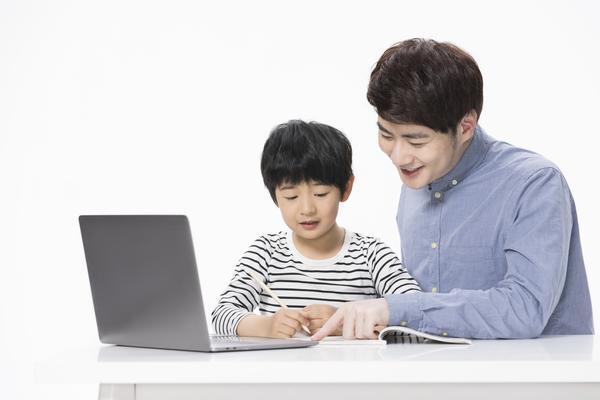 母亲改嫁后，子女如何分担抚养责任图1