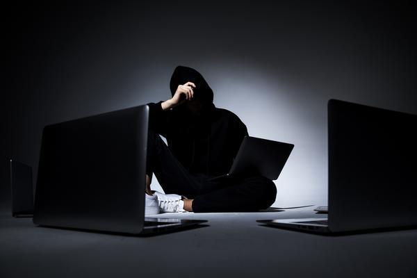 移动公司经济类型的探究：从传统的电信企业到互联网科技公司 图1