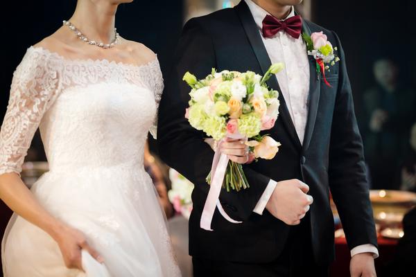 《接亲门：婚礼习俗大揭秘》图1